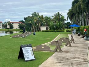 9720 S Hollybrook Lake Dr 101, Pembroke Pines FL 33025