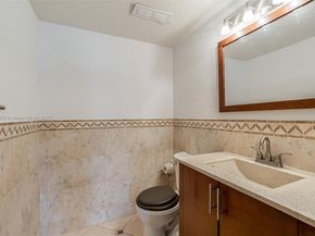 106 Lake Emerald Dr 210, Oakland Park FL 33309