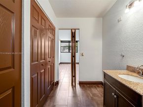 106 Lake Emerald Dr 210, Oakland Park FL 33309