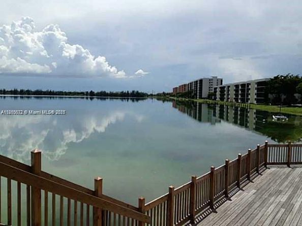 106 Lake Emerald Dr 210, Oakland Park FL 33309