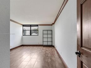 106 Lake Emerald Dr 210, Oakland Park FL 33309