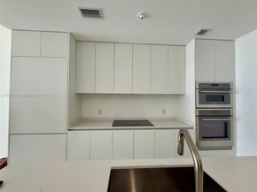 700 NE 24th St 606, Miami FL 33137