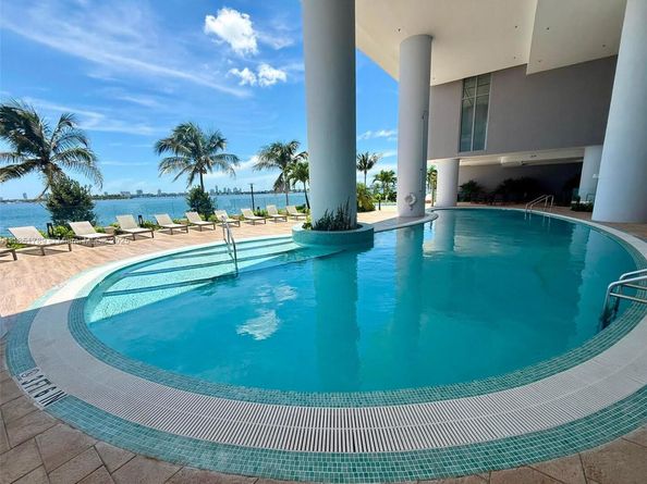 700 NE 24th St 606, Miami FL 33137