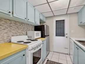 17001 NE 13th Ave 201, Miami FL 33162