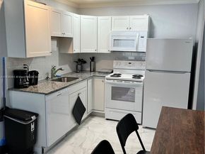 2240 Simms St, Hollywood FL 33020