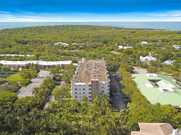 210 Sea View Dr 207, Key Biscayne FL 33149
