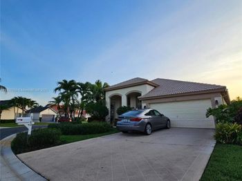 2540 Egret Lake Dr