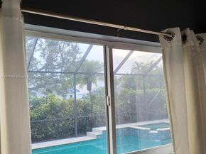 2540 Egret Lake Dr, Green Acres FL 33413