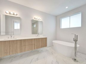 3527 Forest View Cir, Dania Beach FL 33312