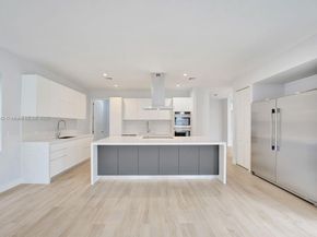 3527 Forest View Cir, Dania Beach FL 33312