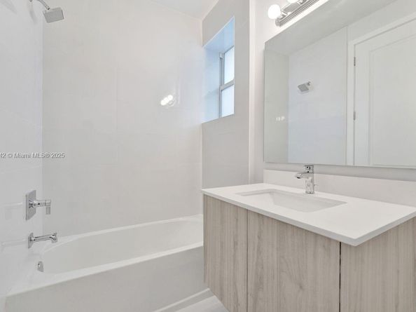 3527 Forest View Cir, Dania Beach FL 33312