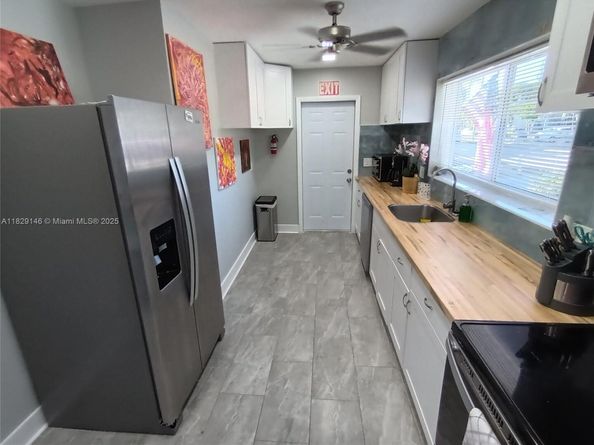 2242 Polk St, Hollywood FL 33020