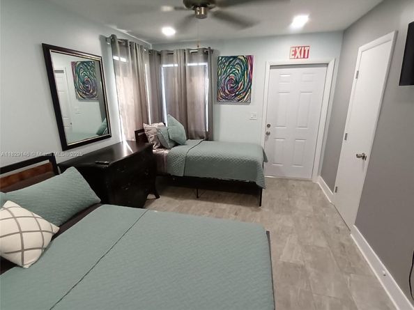 2242 Polk St, Hollywood FL 33020