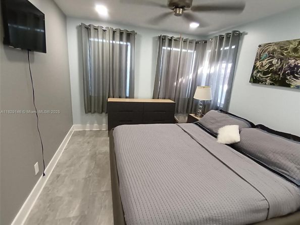 2242 Polk St, Hollywood FL 33020