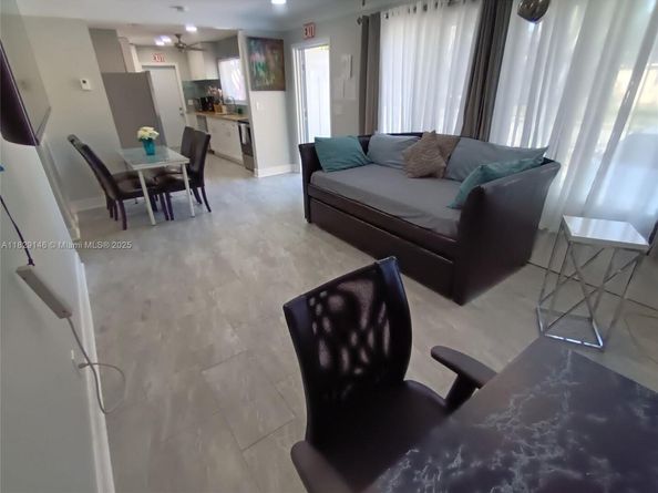 2242 Polk St, Hollywood FL 33020