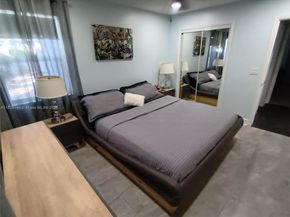2242 Polk St, Hollywood FL 33020