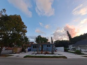 2242 Polk St, Hollywood FL 33020