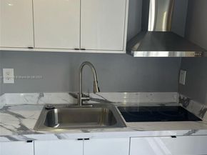 2242 Polk St, Hollywood FL 33020