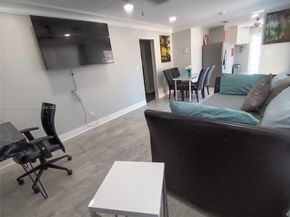 2242 Polk St, Hollywood FL 33020