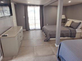 2242 Polk St, Hollywood FL 33020