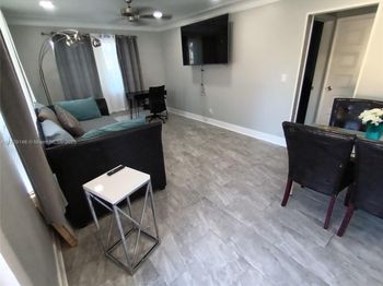 2242 Polk St