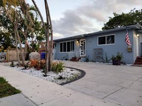 2242 Polk St, Hollywood FL 33020