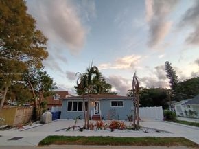 2242 Polk St, Hollywood FL 33020