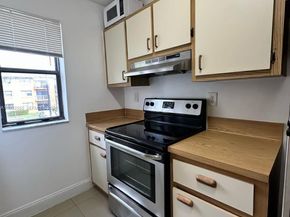 15630 SW 80th St I201, Miami FL 33193