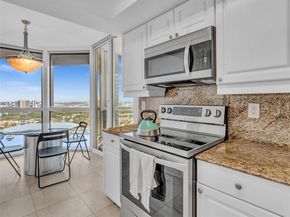 21205 Yacht Club Dr 2605, Aventura FL 33180