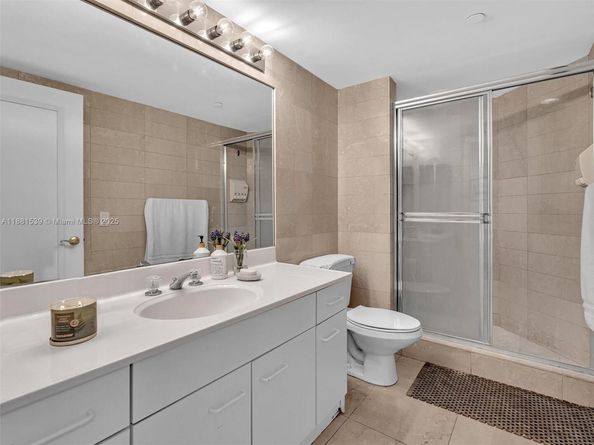 21205 Yacht Club Dr 2605, Aventura FL 33180