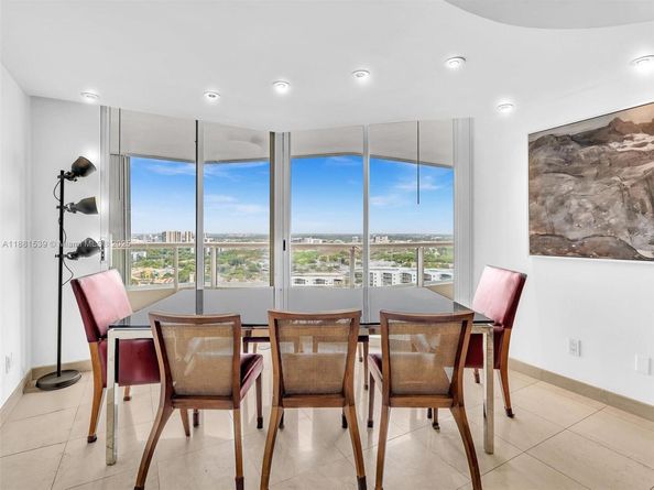 21205 Yacht Club Dr 2605, Aventura FL 33180