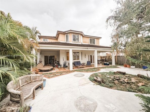 15809 SW 65th Ter, Miami FL 33193