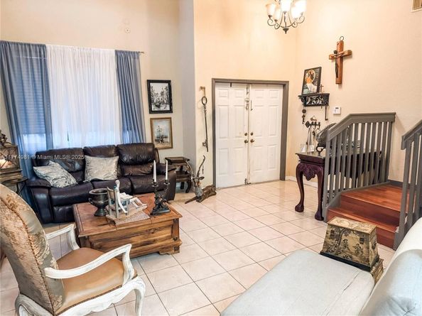 15809 SW 65th Ter, Miami FL 33193