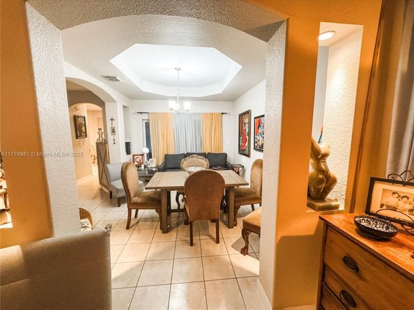 15809 SW 65th Ter, Miami FL 33193