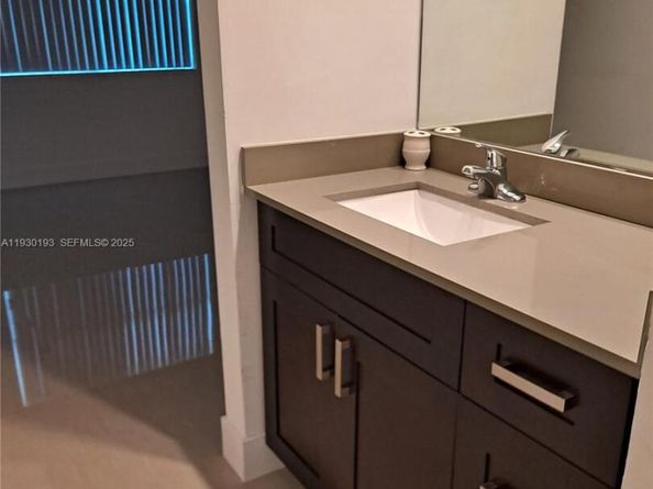 8041 SW 21st Ct 8041, Miramar FL 33025