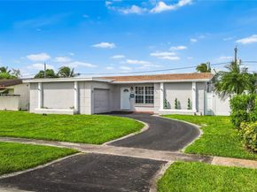 8531 NW 25th St, Sunrise FL 33322