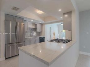 8531 NW 25th St, Sunrise FL 33322