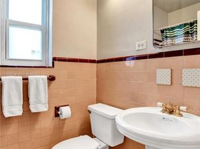 326 S 14th Ave, Hollywood FL 33020