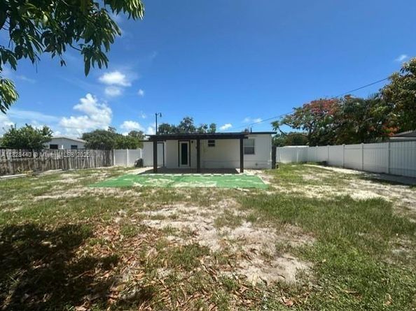 1754 NE 48th Ct, Pompano Beach FL 33064