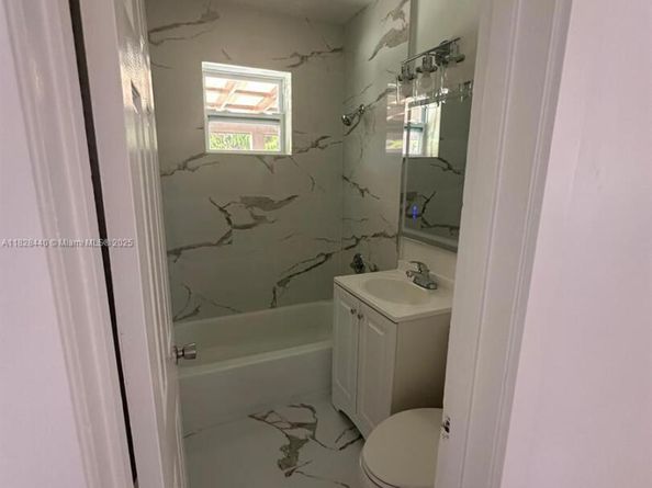 1754 NE 48th Ct, Pompano Beach FL 33064