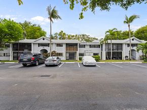903 NE 199th ST 104, Miami FL 33179