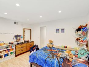 1057 NE 202nd Ln, Miami FL 33179