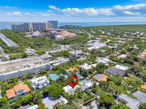 653 Glenridge Rd, Key Biscayne FL 33149