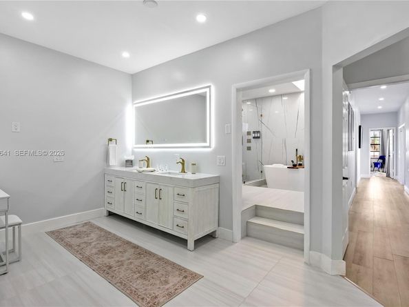 2532 SE 13th St, Pompano Beach FL 33062