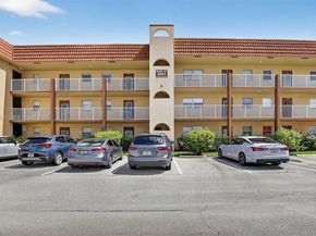 8951 Sunrise Lakes Blvd 105, Sunrise FL 33322