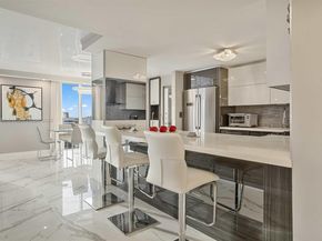 2030 S Ocean Dr 1607, Hallandale Beach FL 33009