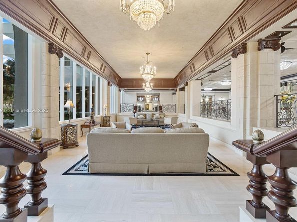 2030 S Ocean Dr 1607, Hallandale Beach FL 33009
