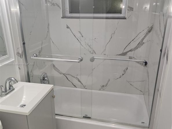 442 SW 22nd Ave, Fort Lauderdale FL 33312