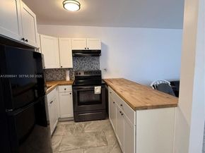 15610 NE 6th Ave 10D, Miami FL 33162