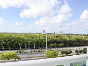 2841 NE 163rd St 902, North Miami Beach FL 33160